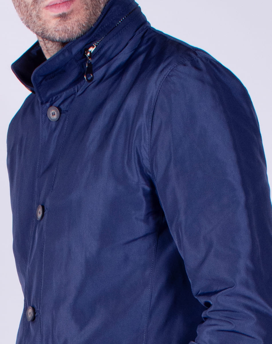 Water repellent lightwear