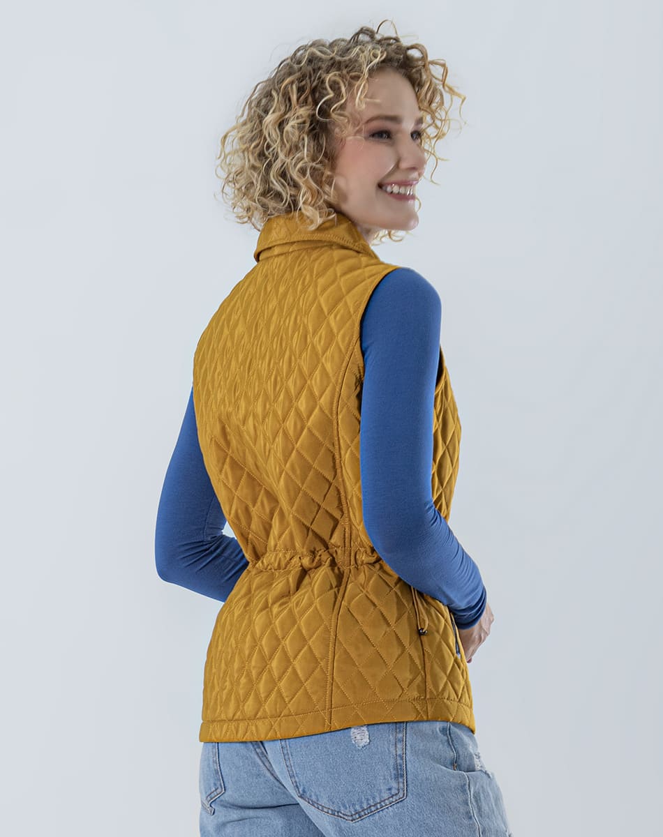 Quilted vest with pockets