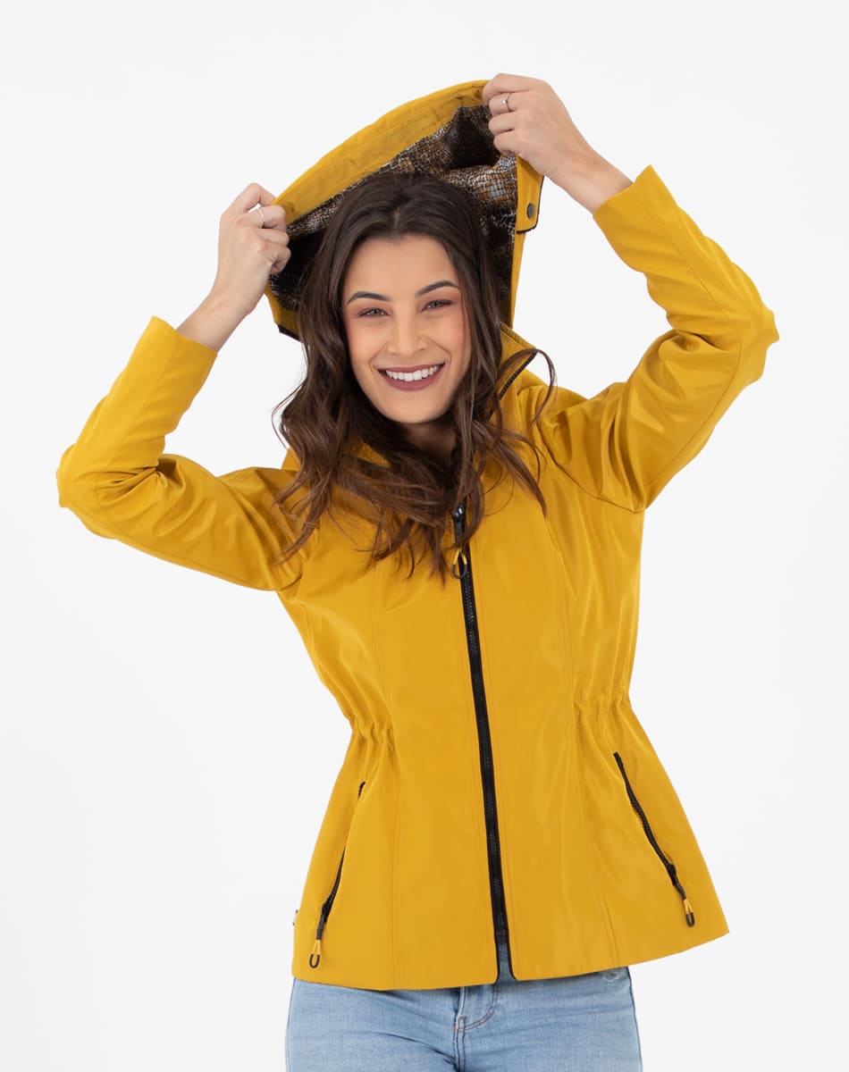 Sport raincoat