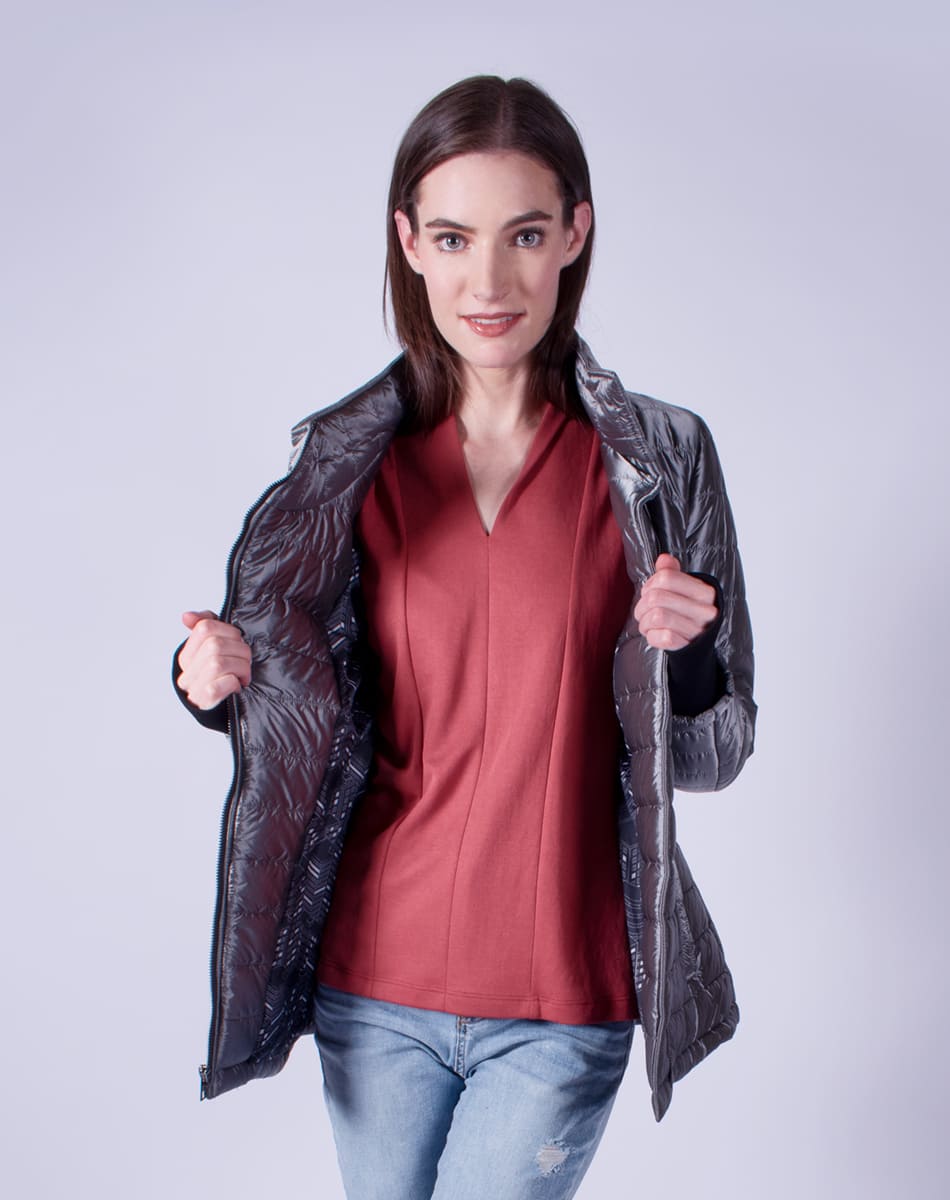 Jacket with integrated cuffs